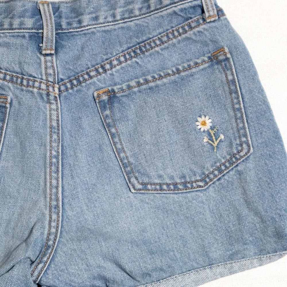 Daisy Embroidered Denim Shorts 12 Distressed Adjustable Waist Cottagecore Boho